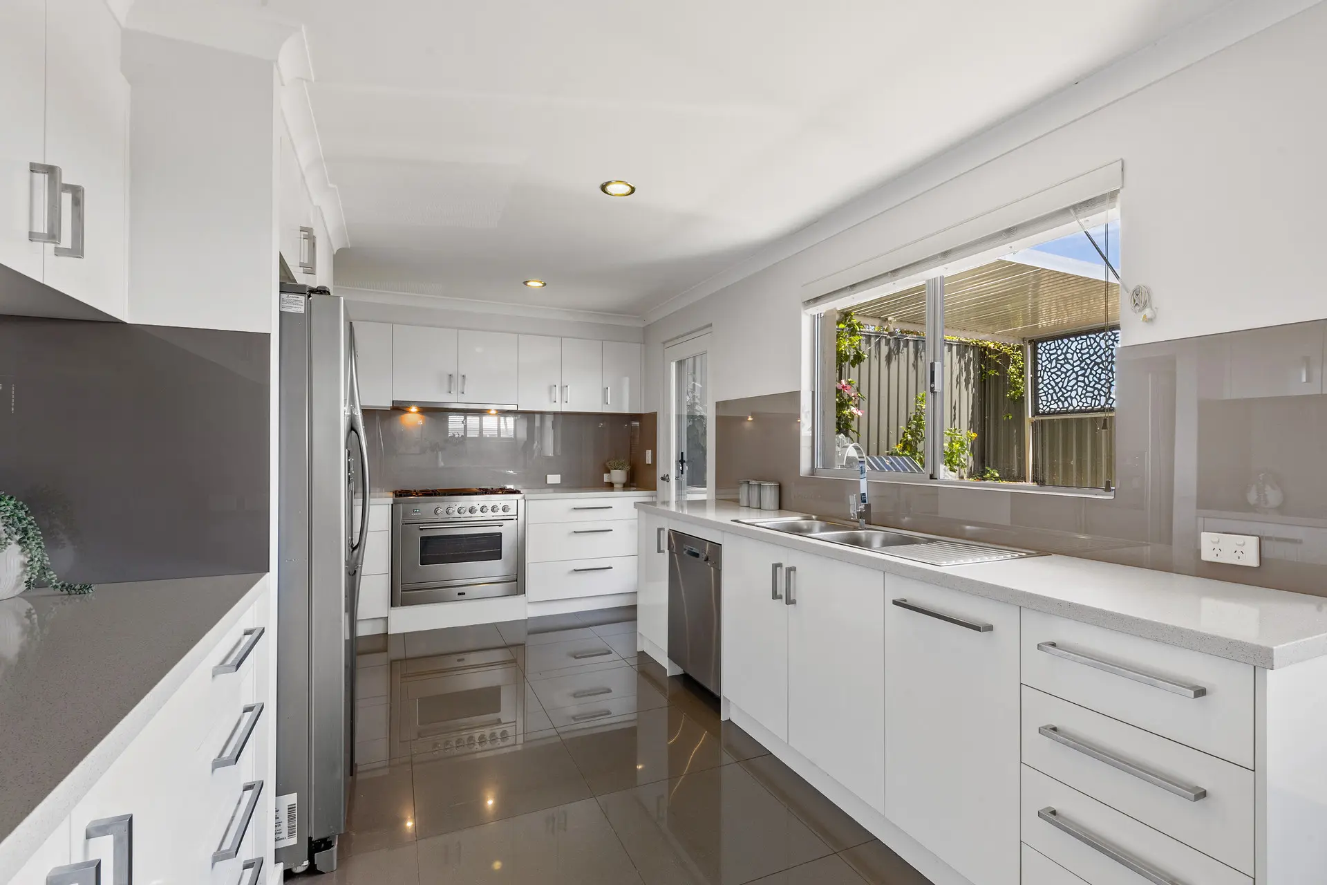 1 Nautilus Place Scarborough Wa 6019 - Image 9