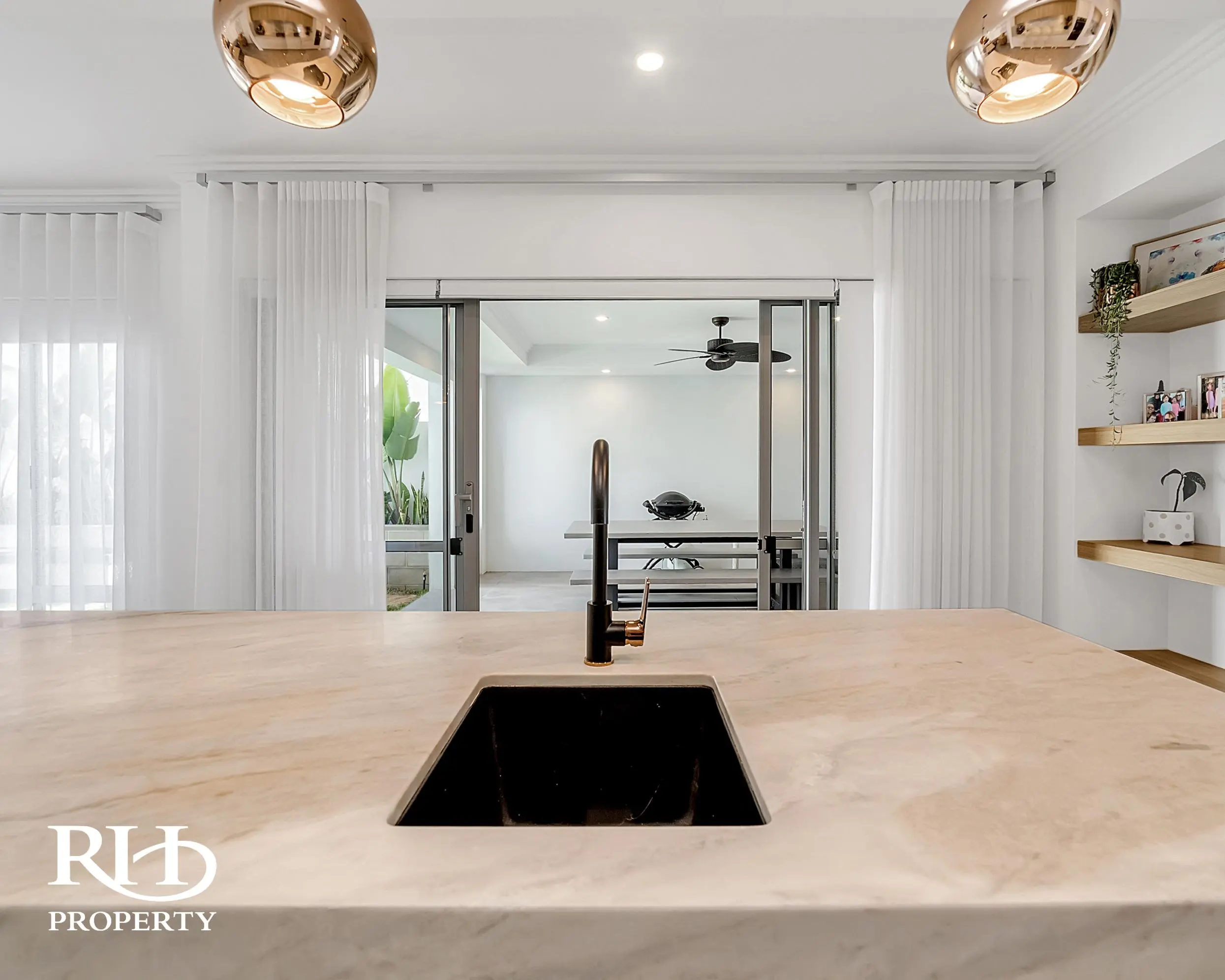 128 Orsino Boulevard North Coogee Wa 6163 - Image 15