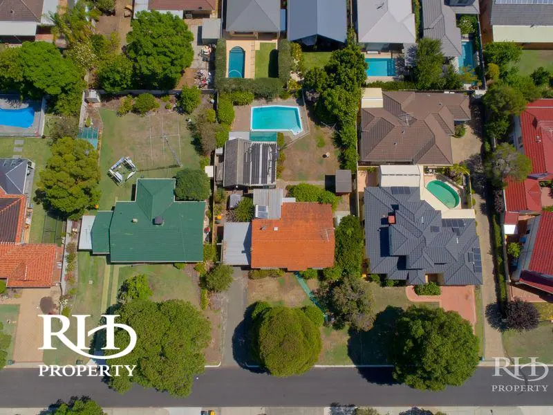 12a Henley Road Ardross Wa 6153 - Image 16