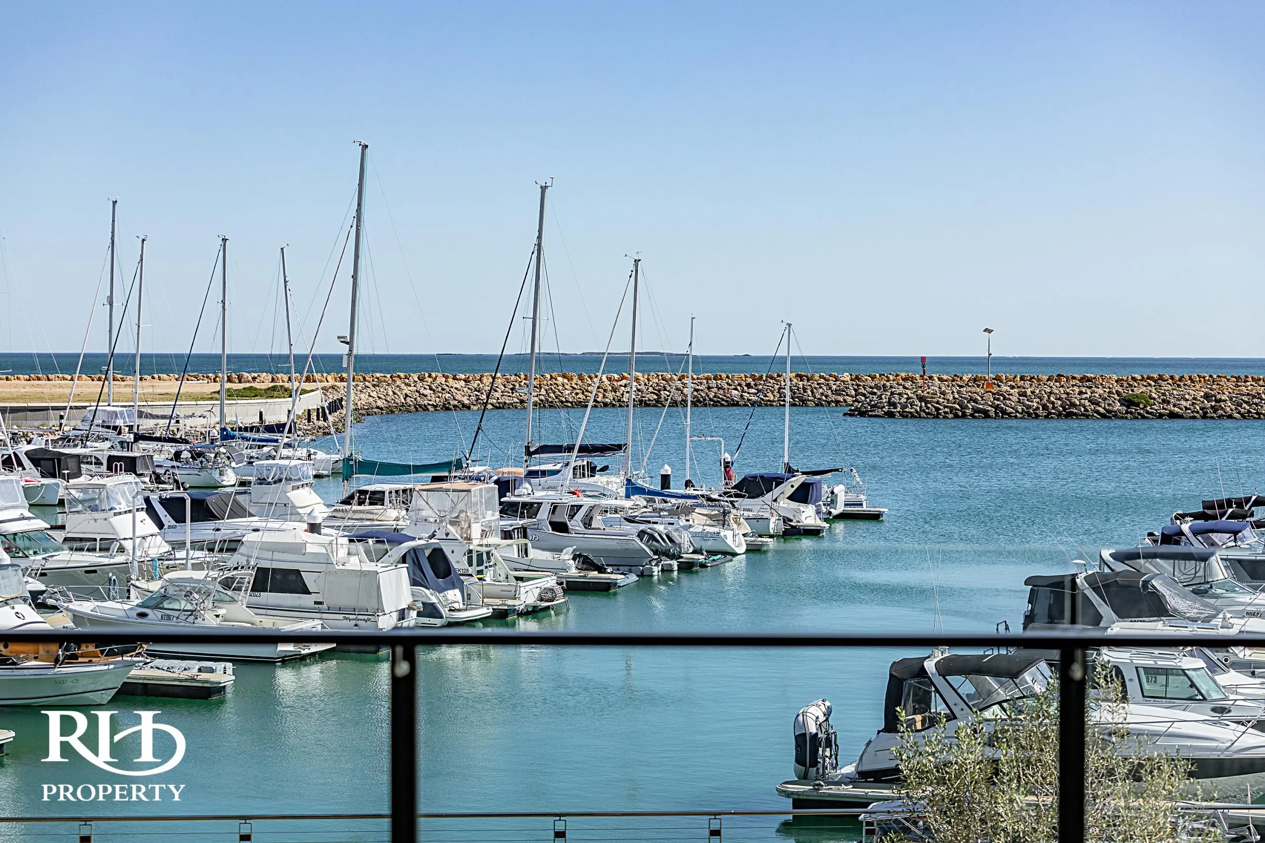 13 9 Coromandel Approach North Coogee Wa 6163 - Image 1
