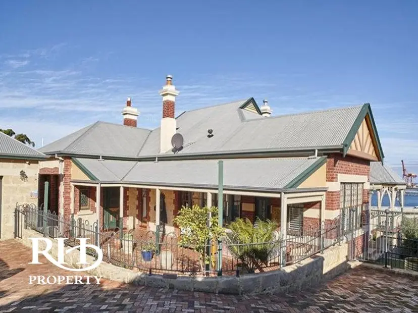 17 Angwin Street East Fremantle Wa 6158 - Image 1