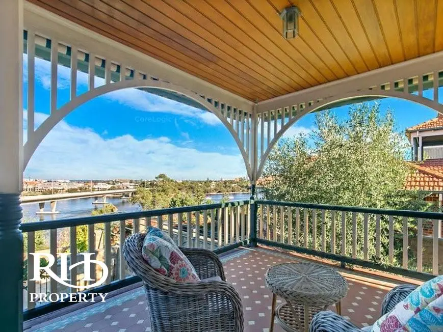 17 Angwin Street East Fremantle Wa 6158 - Image 2