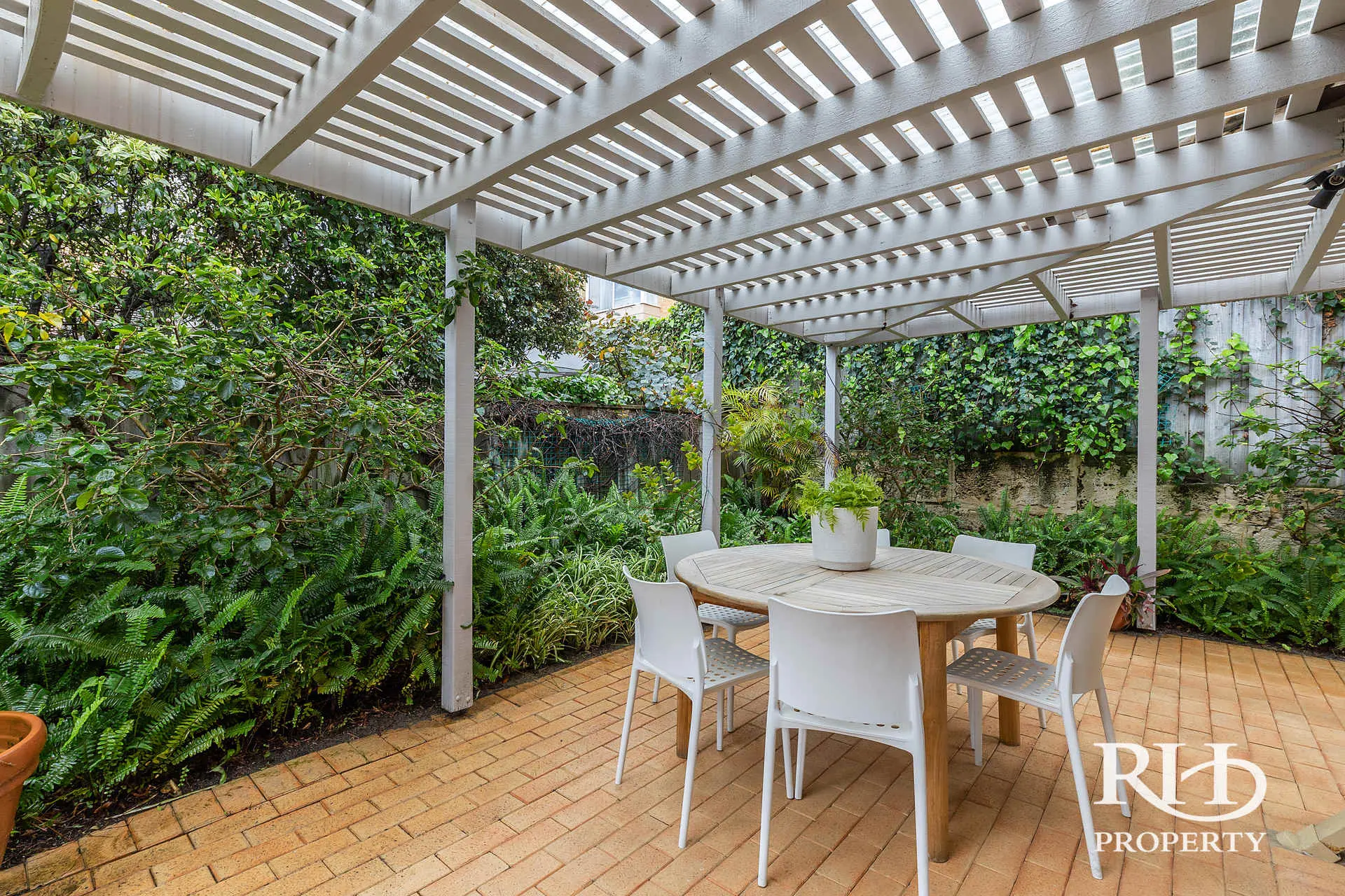 20 Grove End Ridge Mount Claremont Wa 6010 - Image 10