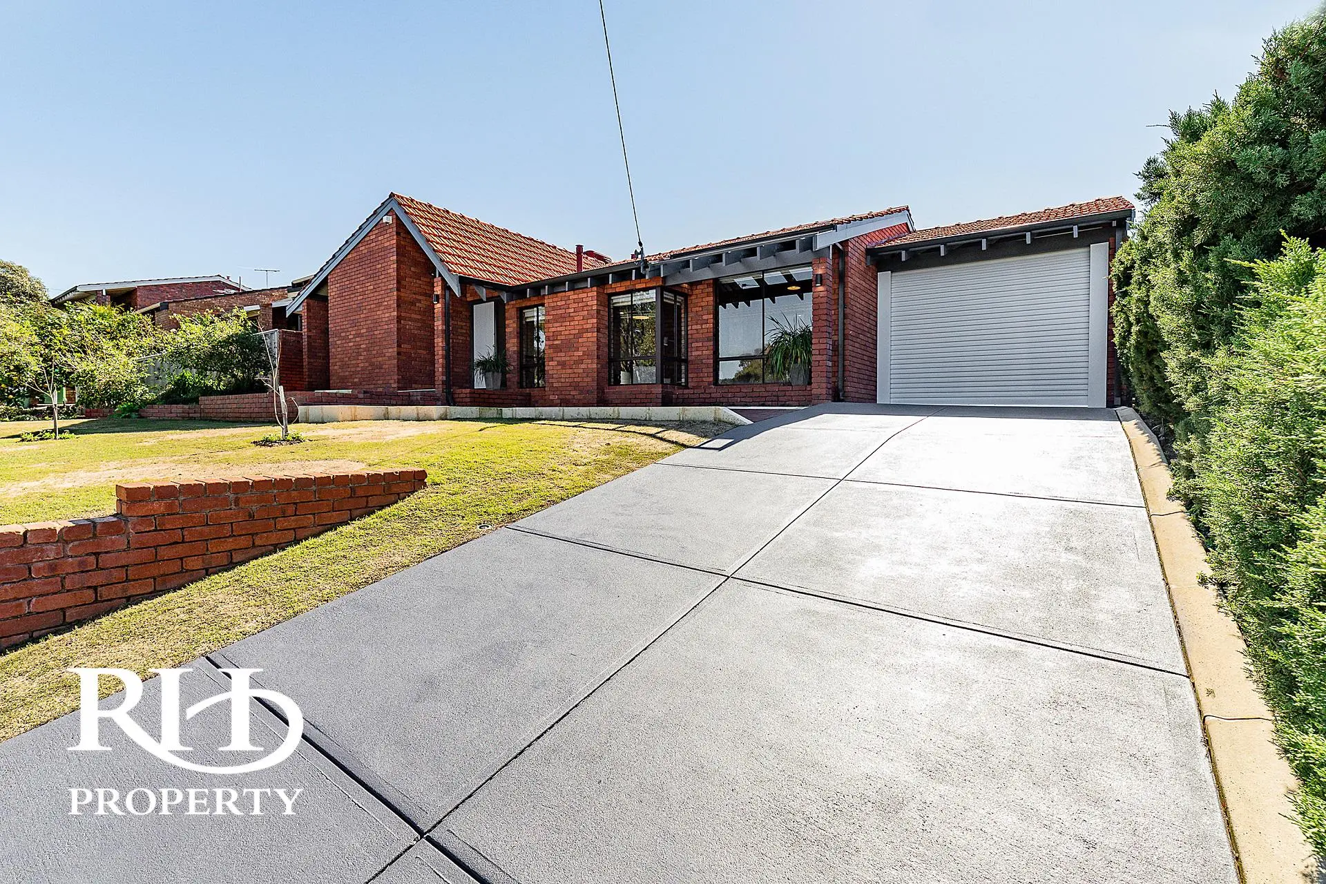 27 Barclay Road Kardinya Wa 6163 - Image 1