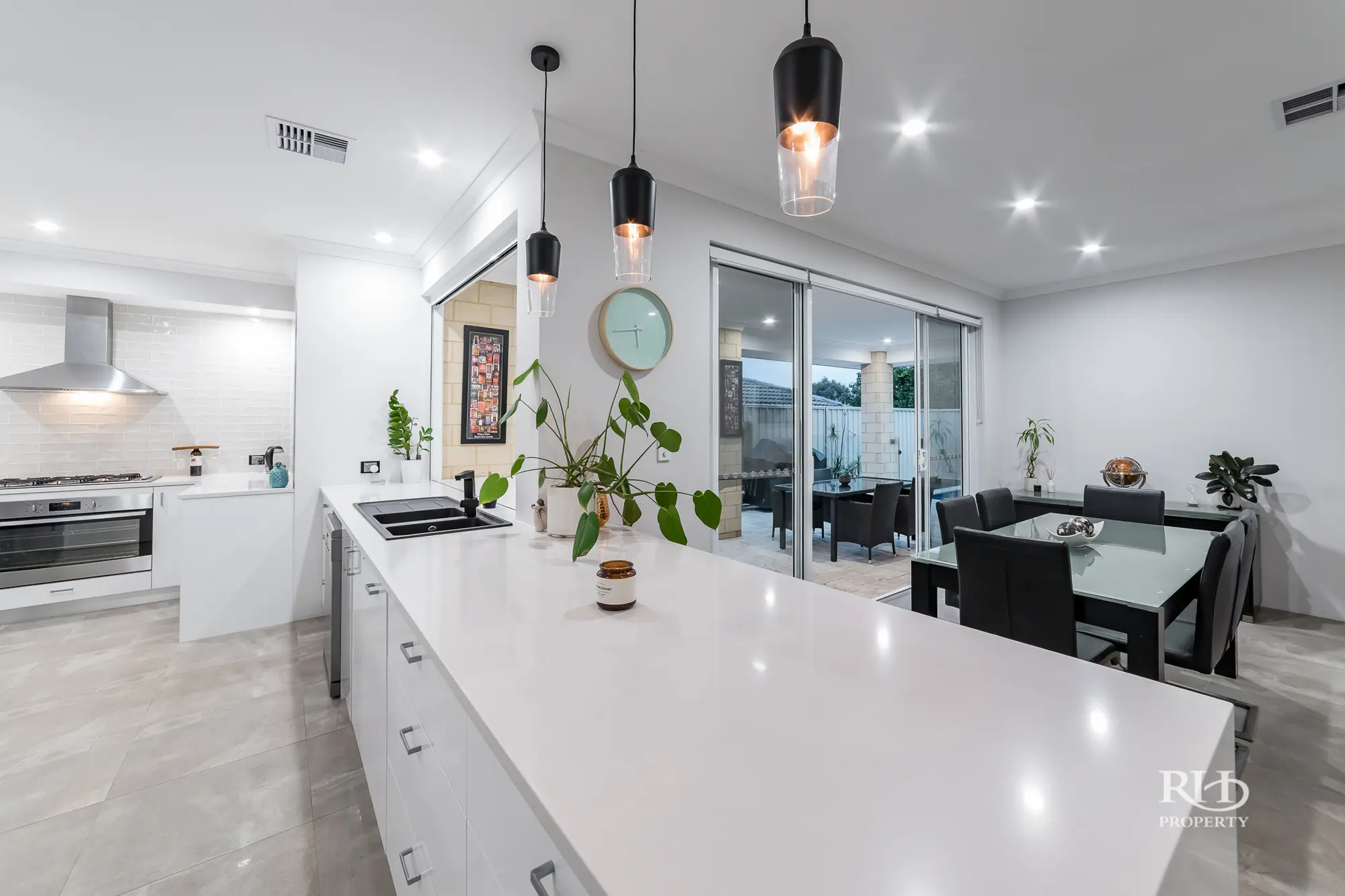 27 Dean Road Bateman Wa 6150 - Image 9