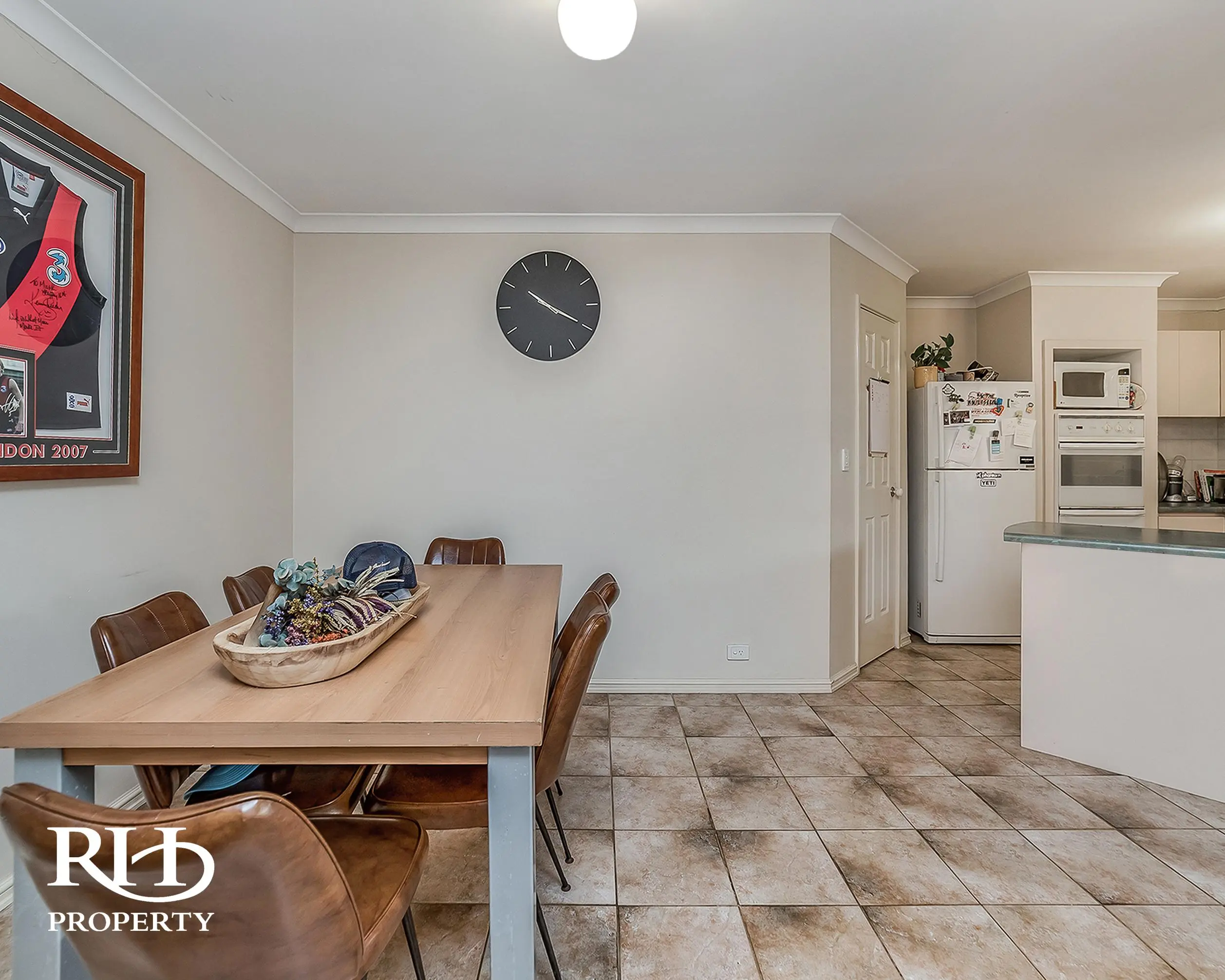 28 Canavan Crescent Manning Wa 6152 - Image 11