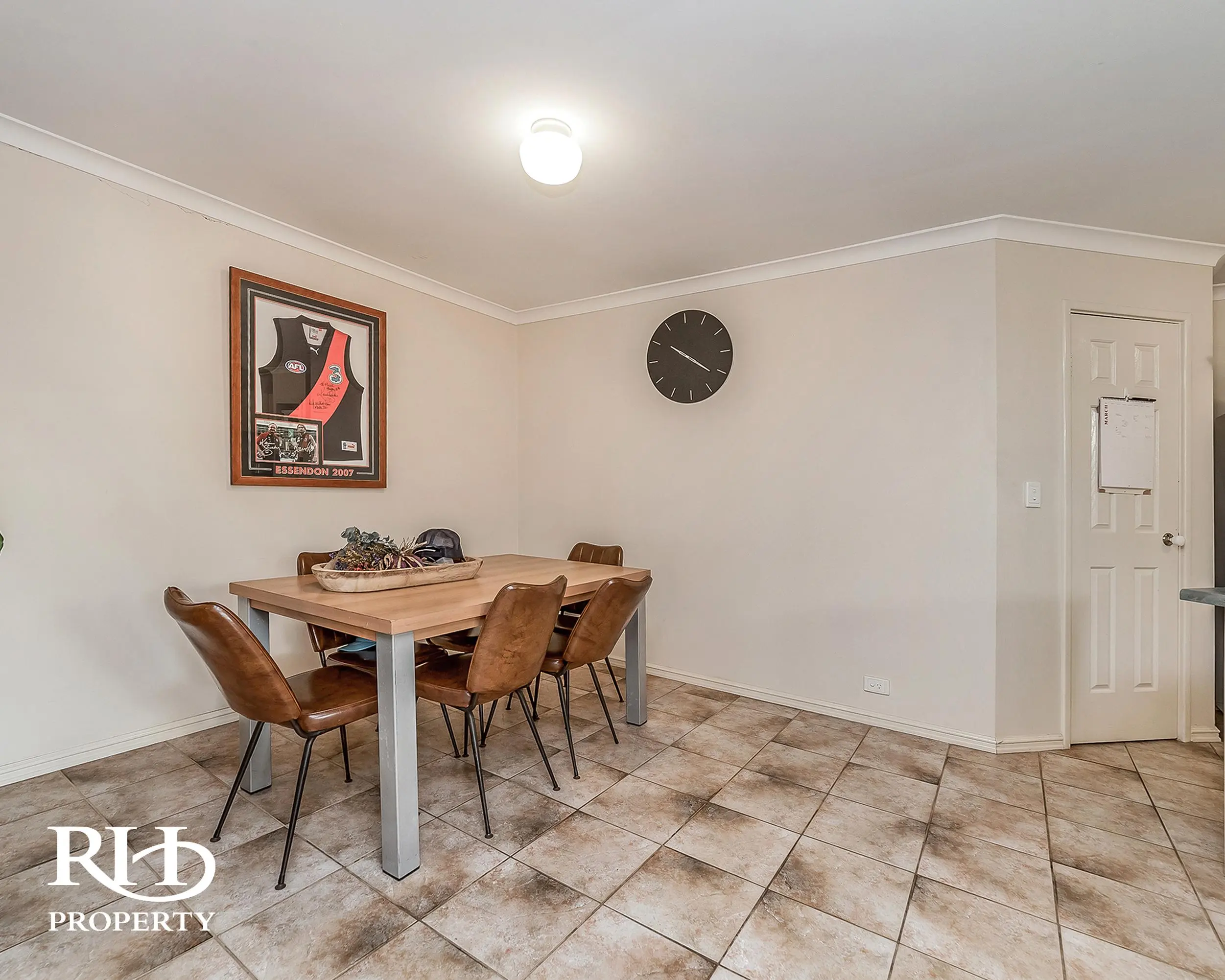 28 Canavan Crescent Manning Wa 6152 - Image 12