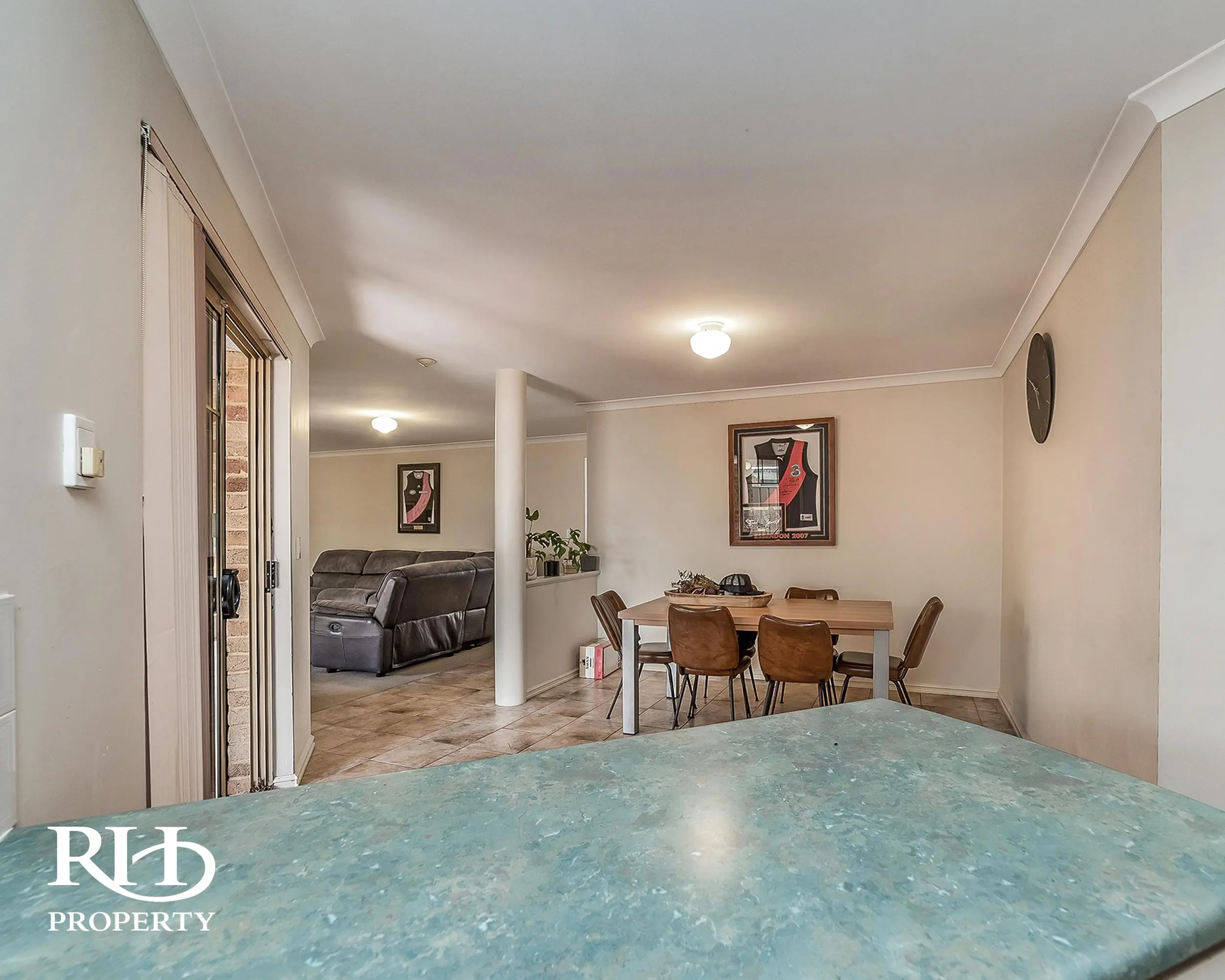 28 Canavan Crescent Manning Wa 6152 - Image 15