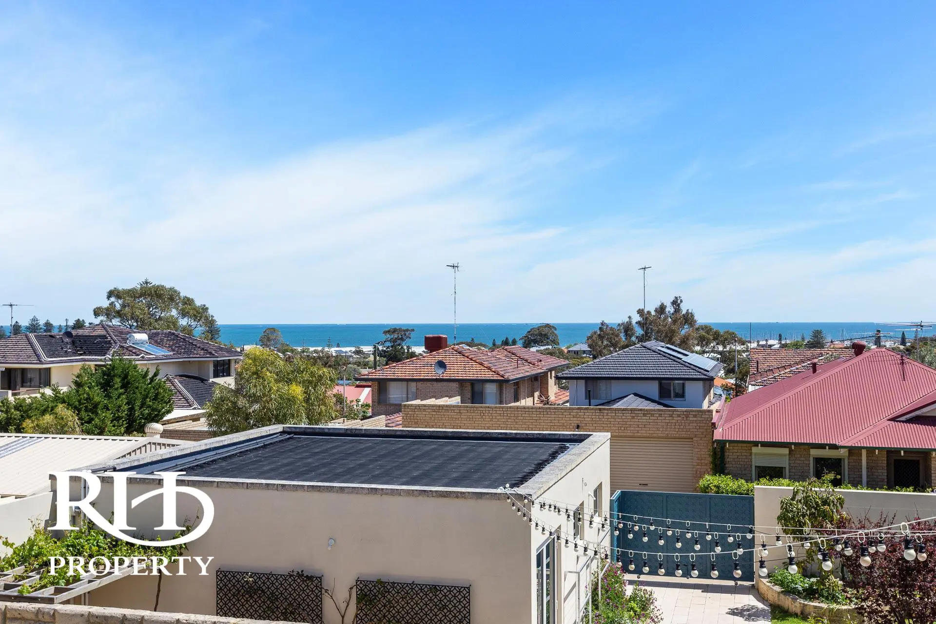 7 Livingstone Street Beaconsfield Wa 6162 - Image 2