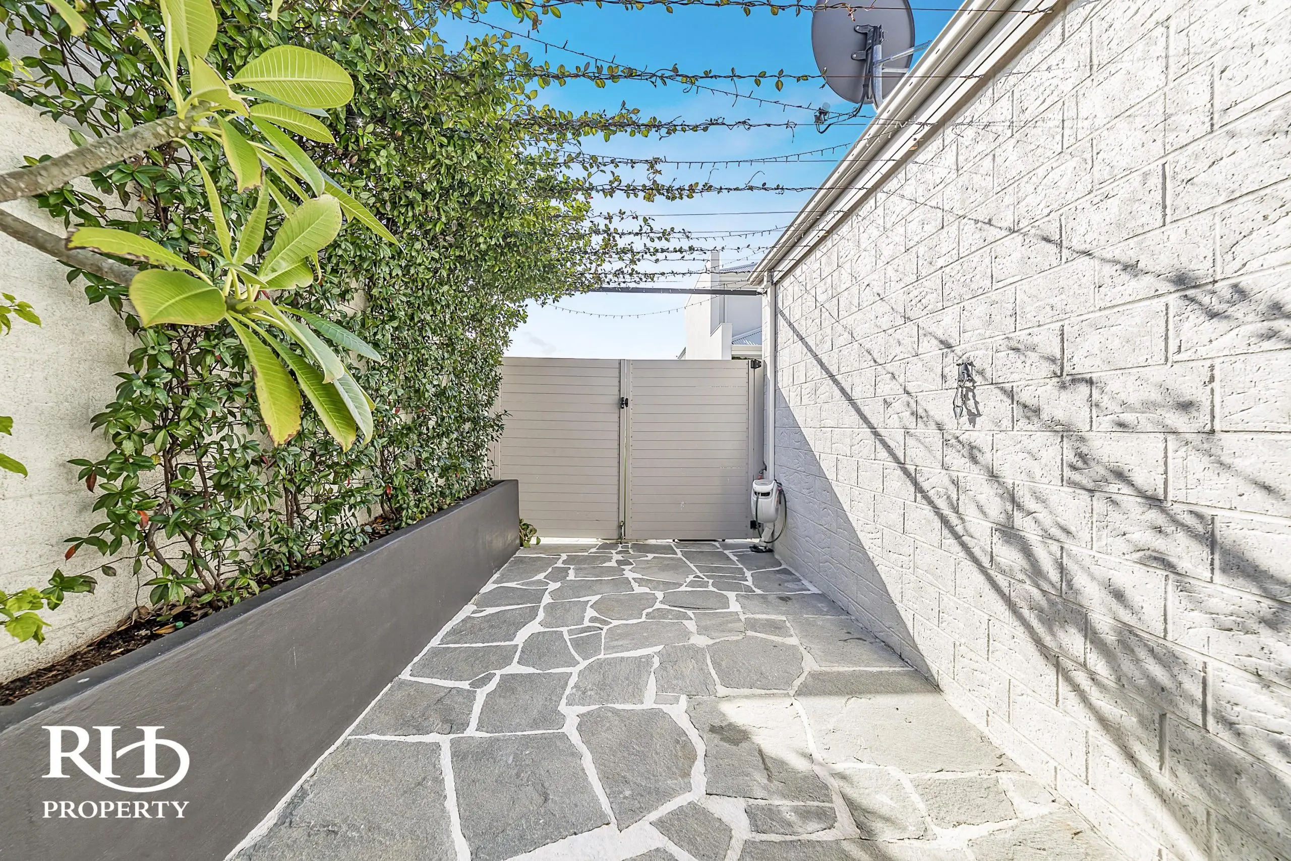96 Orsino Boulevard North Coogee Wa 6163 - Image 21