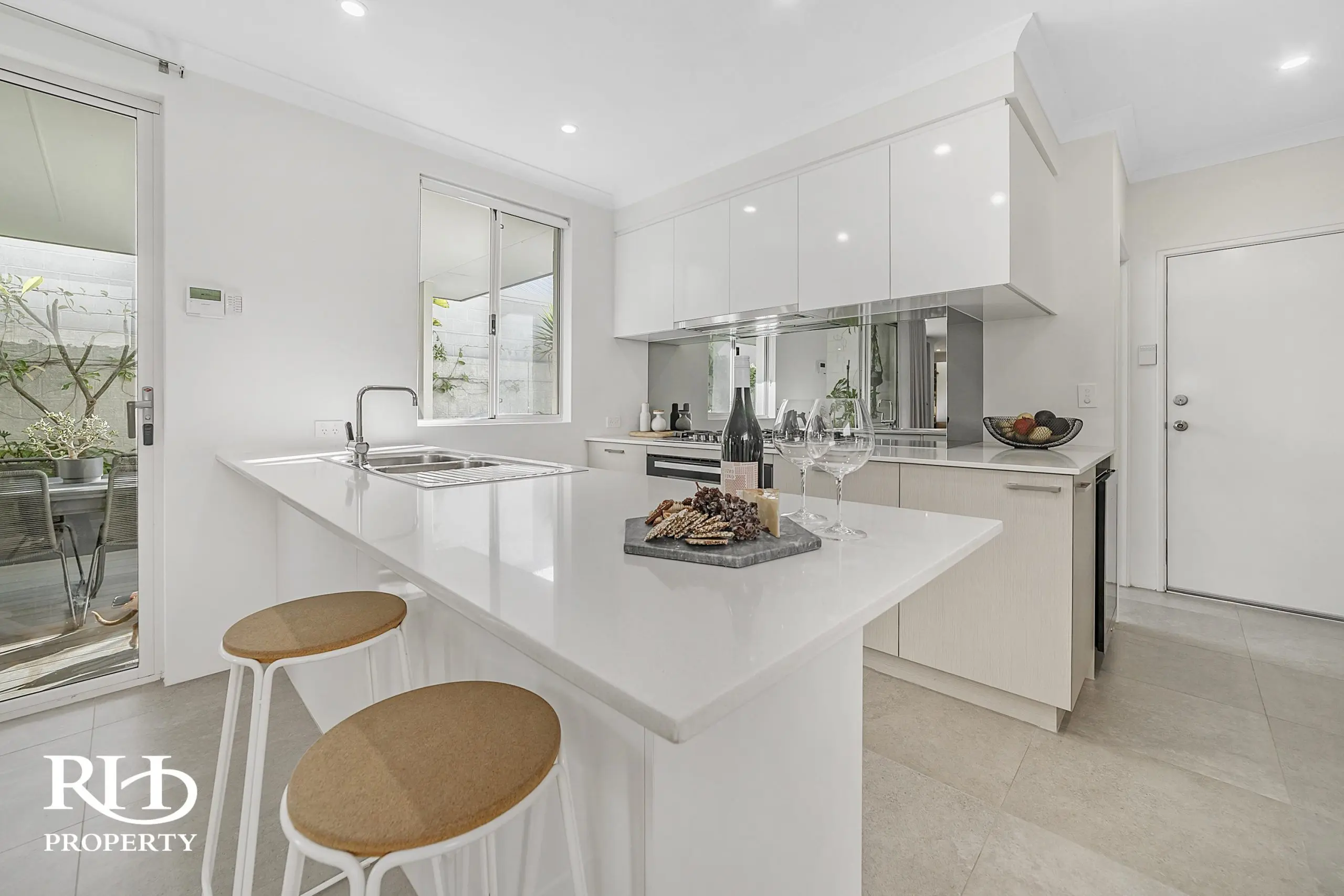 96 Orsino Boulevard North Coogee Wa 6163 - Image 7