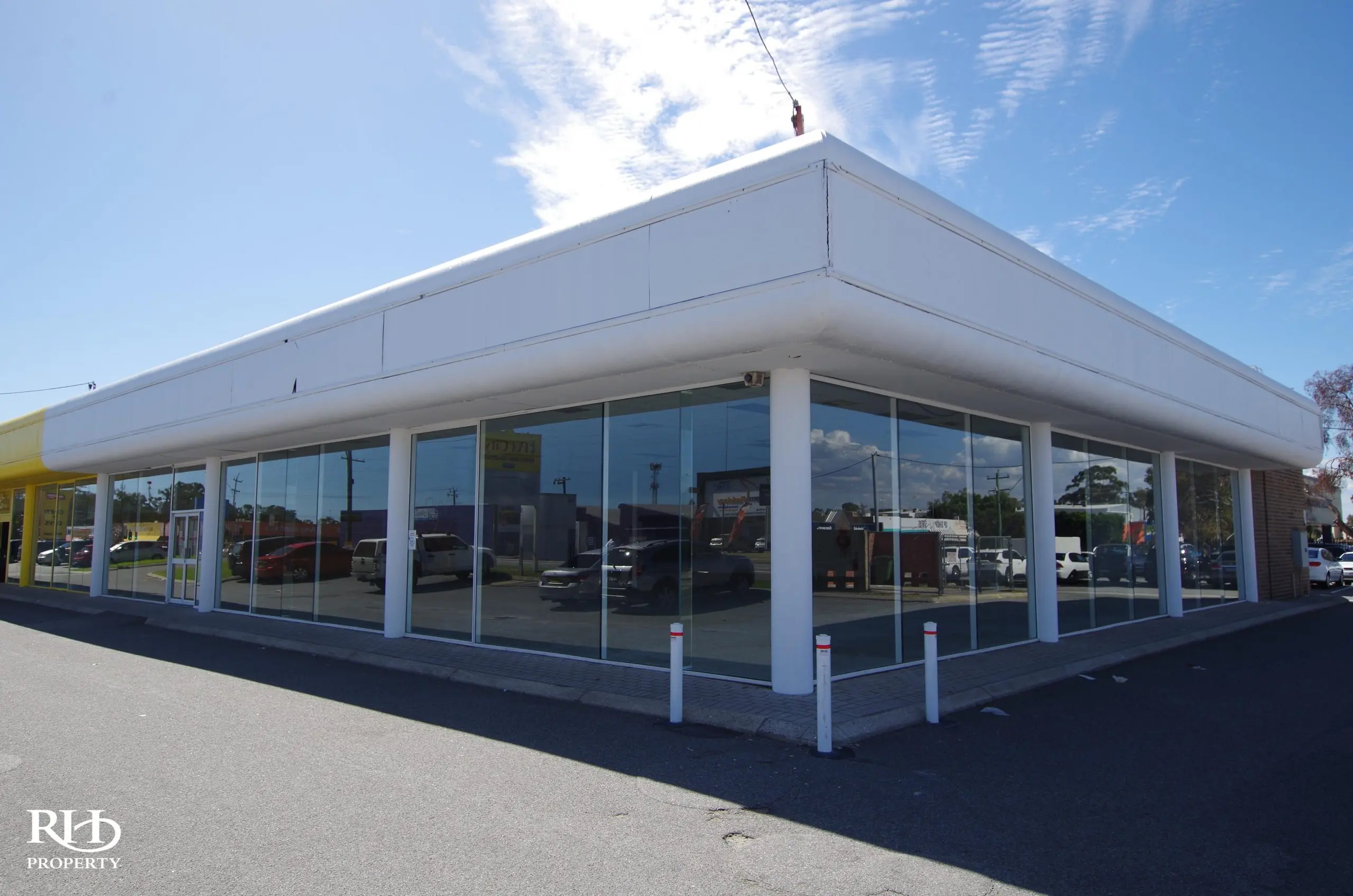 2 136 Russell Street Morley Wa 6062 - Image 2