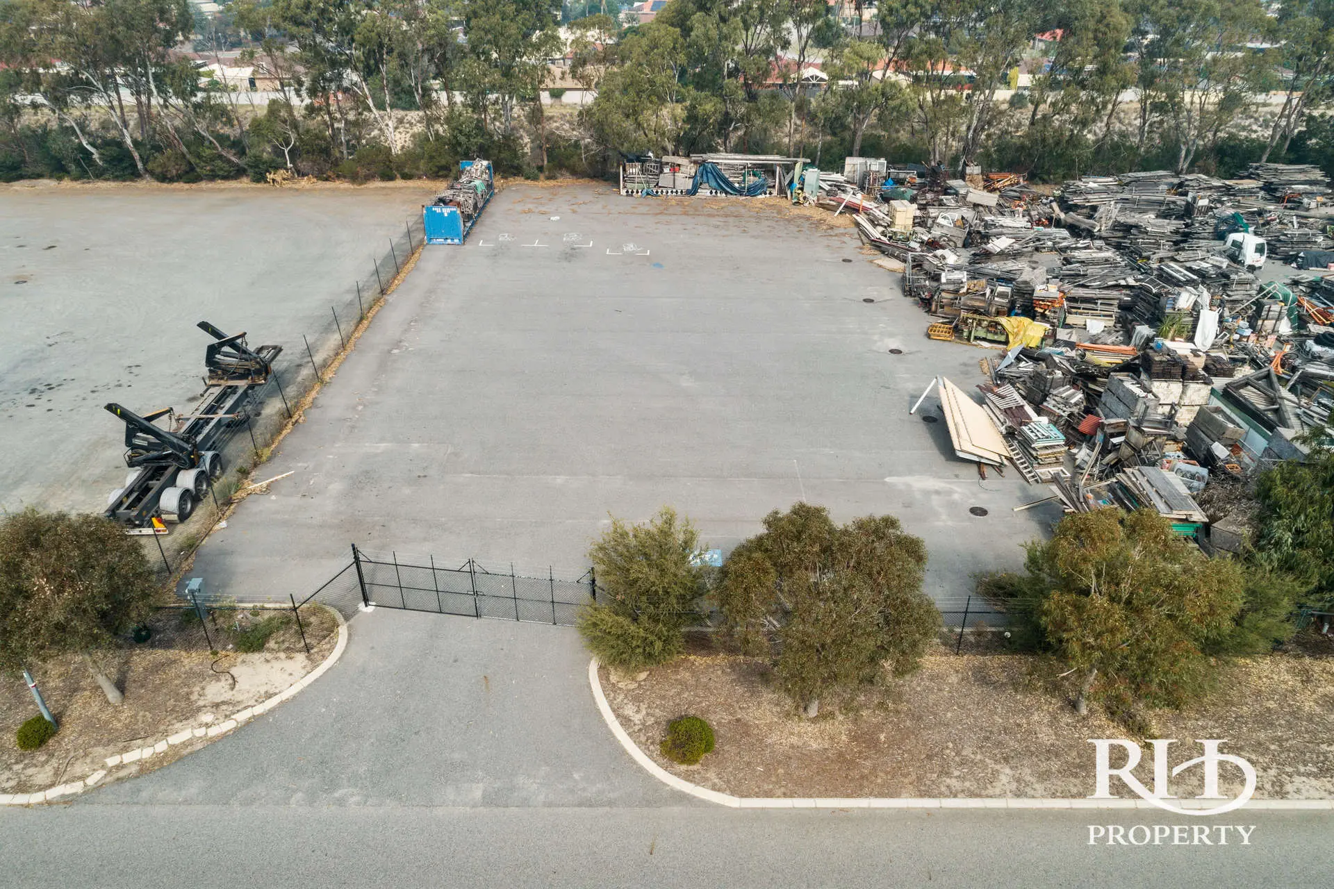 39 Timberyard Way Bibra Lake Wa 6163 - Image 2