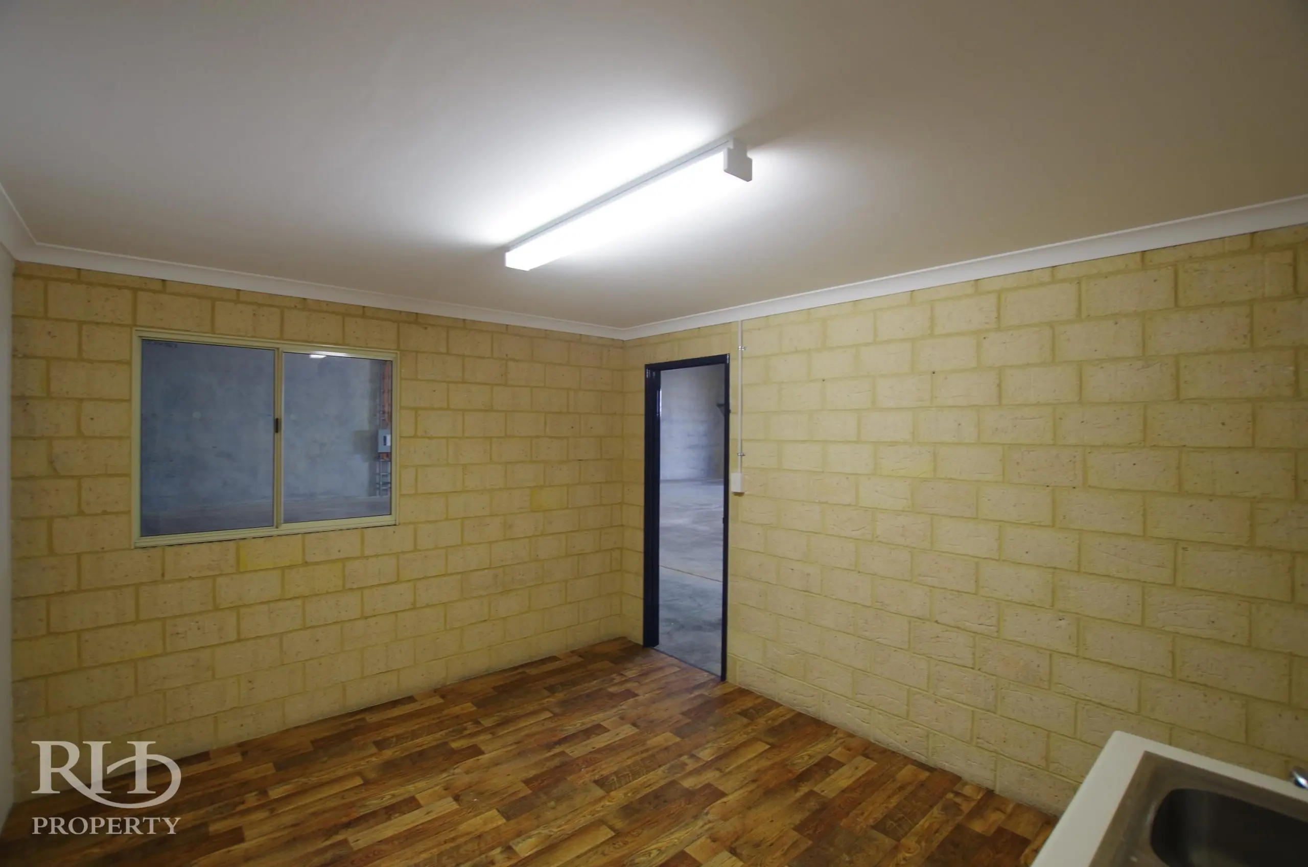 5b Port Kembla Drive Bibra Lake Wa 6163 - Image 11