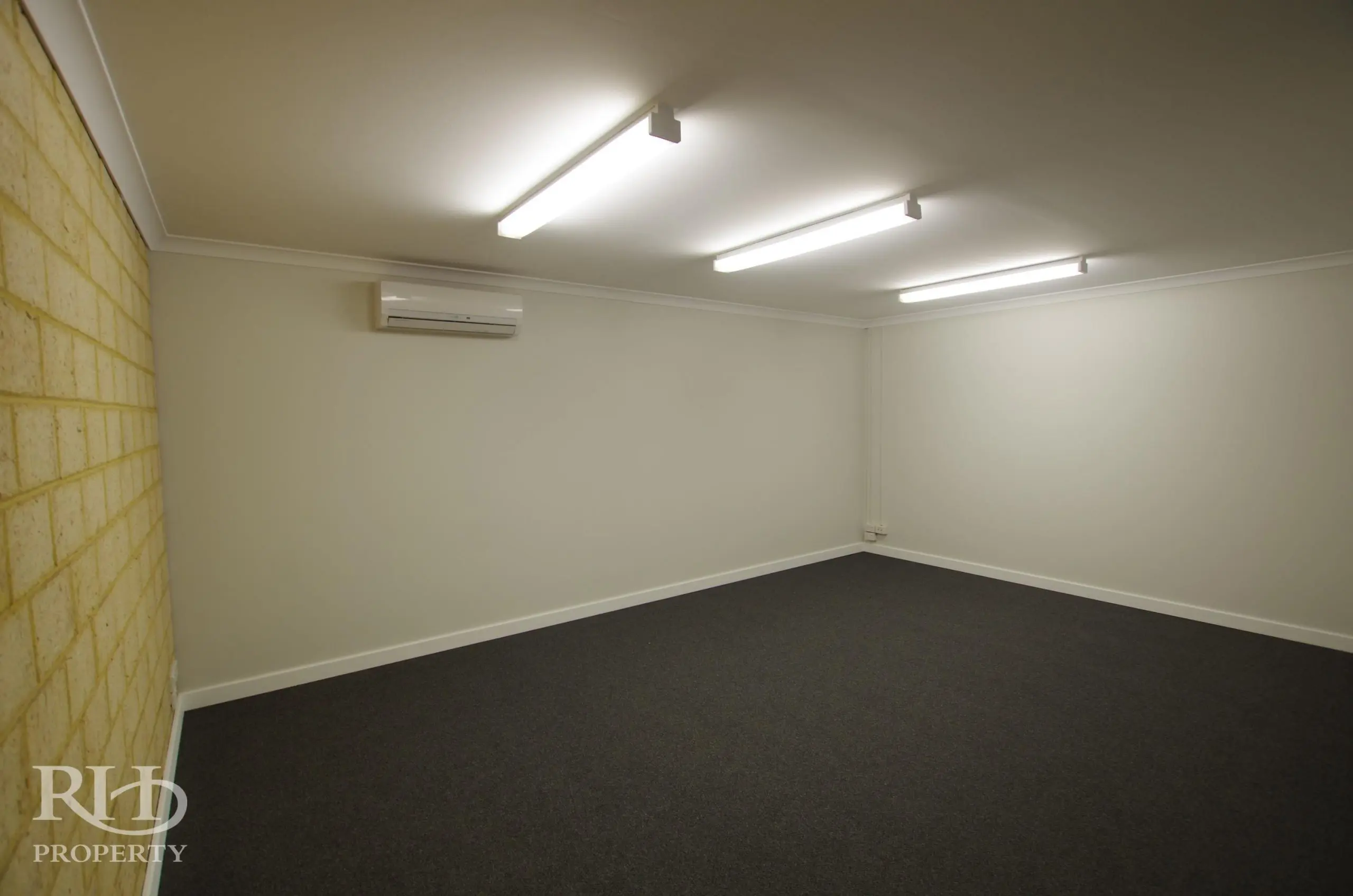 5b Port Kembla Drive Bibra Lake Wa 6163 - Image 8