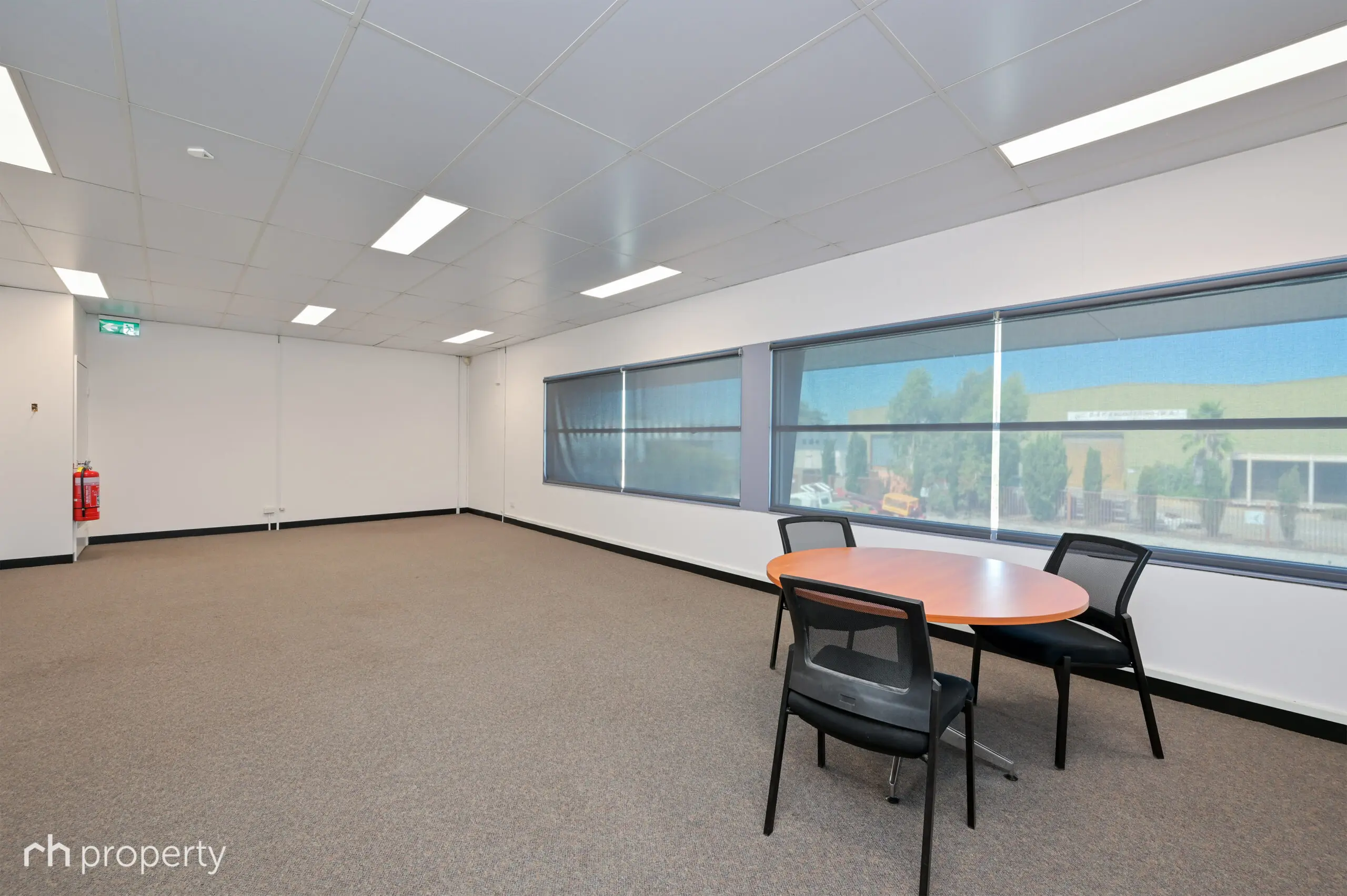 8 8 Hurley Street Canning Vale Wa 6155 - Image 14