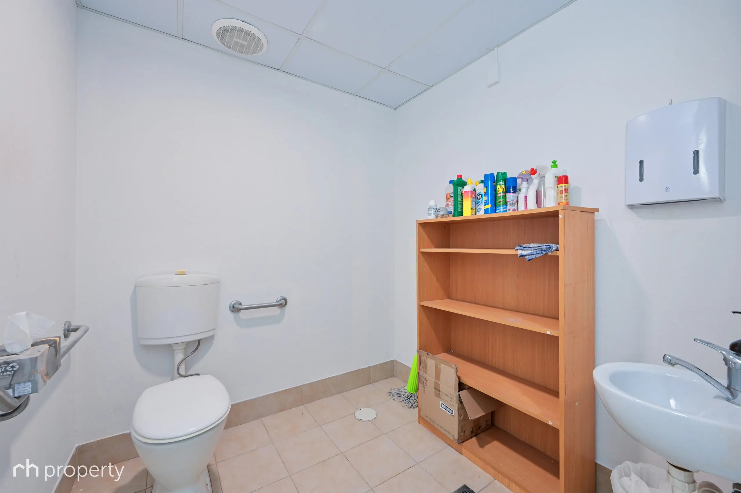 8 8 Hurley Street Canning Vale Wa 6155 - Image 26