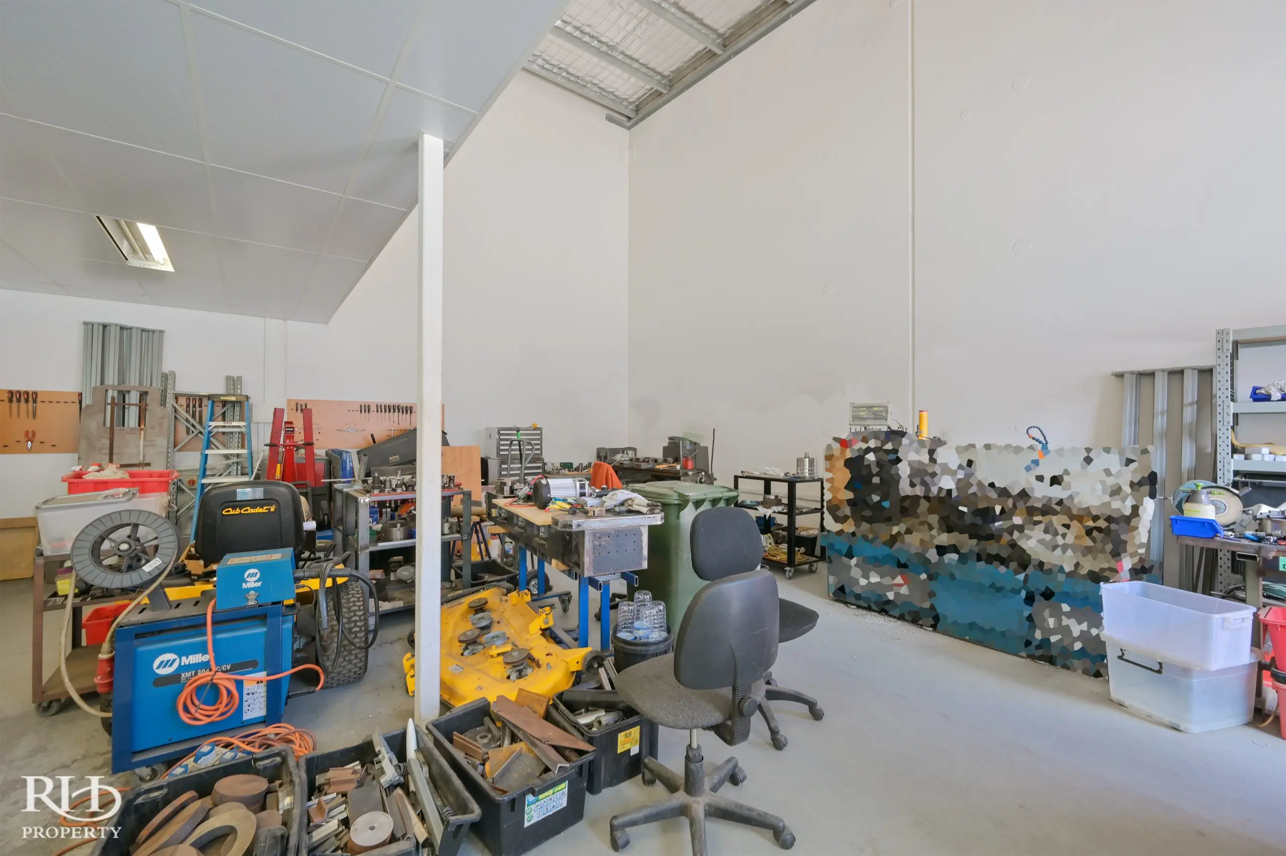 9 8 Hurley Street Canning Vale Wa 6155 - Image 11